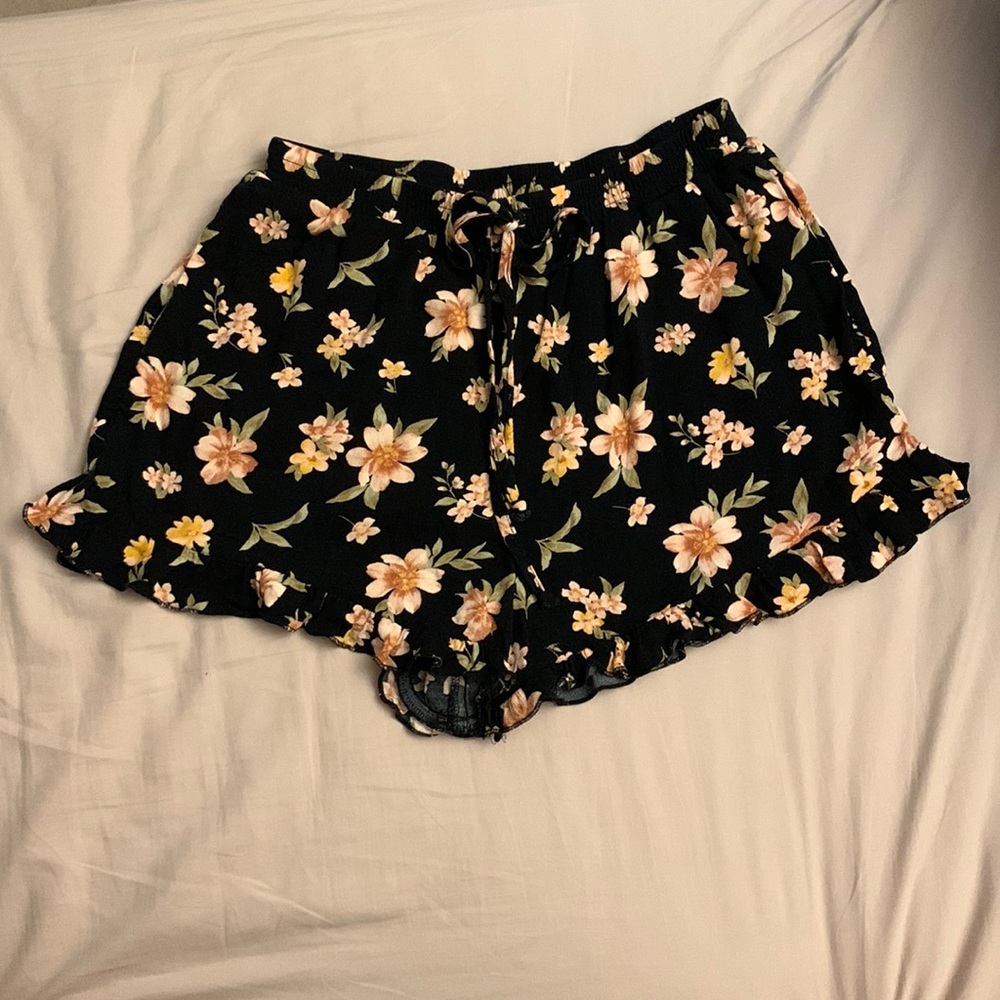 American Eagle Floral Soft Shorts